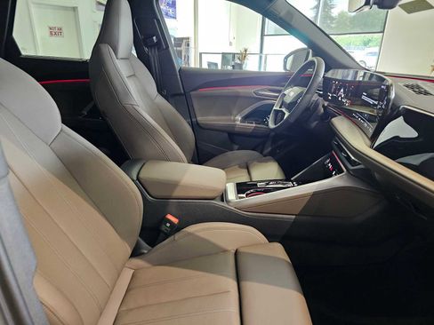 New 2025 Audi Q5 Premium Plus image 13