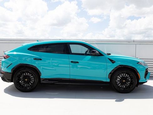 Used 2025 Lamborghini Urus SE AWD/4WD image 4