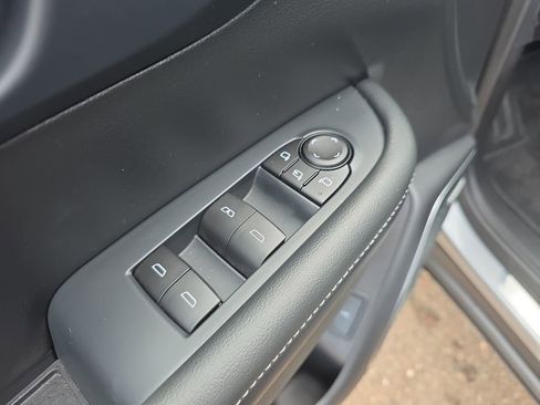 Used 2025 Buick Enclave Preferred AWD/4WD image 31