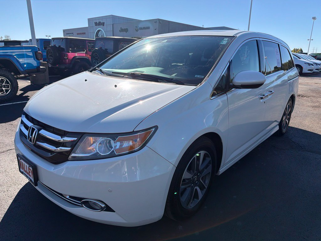Used 2016 Honda Odyssey Touring image 2