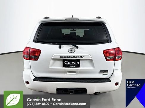Used 2017 Toyota Sequoia SR5 AWD/4WD image 8