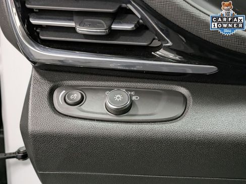 Used 2024 Buick Envista Sport Touring w/ Convenience I Package FWD image 22