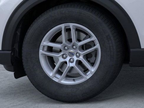 New 2026 Ford Explorer Active RWD image 19