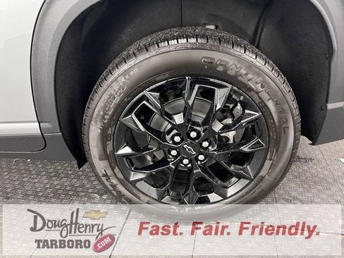 New 2026 Chevrolet Traverse LT w/ Enhanced Driving Package image 24