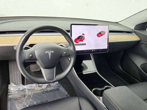 Used 2018 Tesla Model 3 Long Range image 12