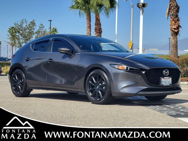 Used 2020 MAZDA MAZDA3 Hatchback FWD image 1