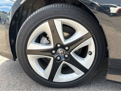 Used 2016 Toyota Prius Three Touring image 15