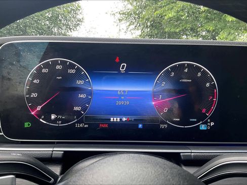 Used 2025 Mercedes-Benz GLE 350 4MATIC image 27