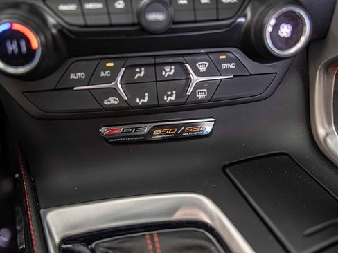 Used 2019 Chevrolet Corvette Z06 w/ Battery Protection Package image 31