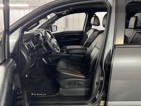 Used 2020 Nissan Titan PRO-4X w/ Pro-4x Convenience Package AWD/4WD image 37