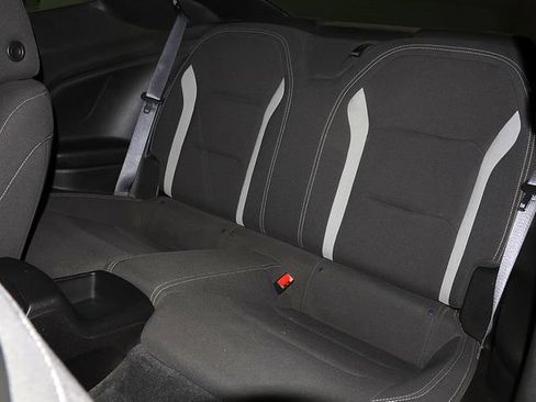 Used 2016 Chevrolet Camaro SS RWD image 13