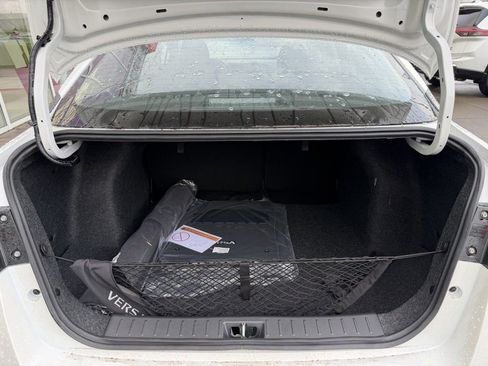 New 2025 Nissan Versa SR w/ Trunk Package image 11