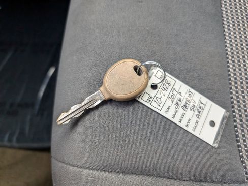 Used 2017 Jeep Patriot Sport w/ Power Value Group image 23