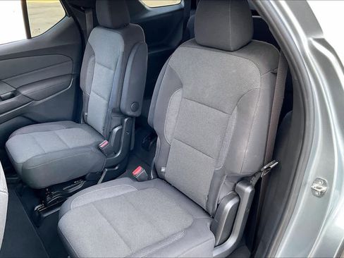 Certified 2023 Chevrolet Traverse LT w/ Rear Camera Mirror Package image 19