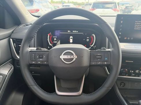 Used 2026 Nissan Rogue Platinum w/ Platinum Premium Package AWD/4WD image 15