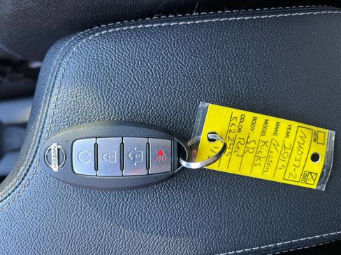 Used 2019 Nissan Kicks SR w/ Interior Electronics Package FWD image 27