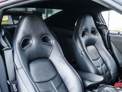 Used 2020 Nissan GT-R Premium w/ Premium Interior Package image 22