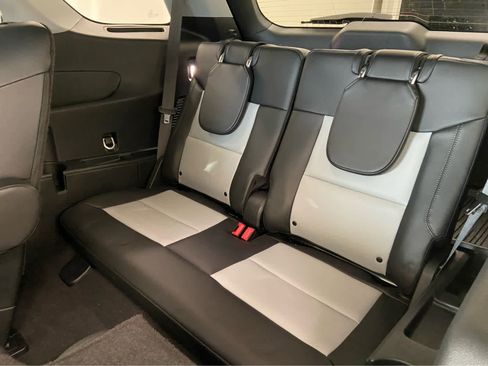 Used 2023 Ford Explorer XLT w/ Equipment Group 202A image 14