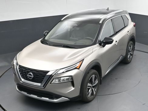 Certified 2023 Nissan Rogue Platinum w/ Platinum Premium Package image 34