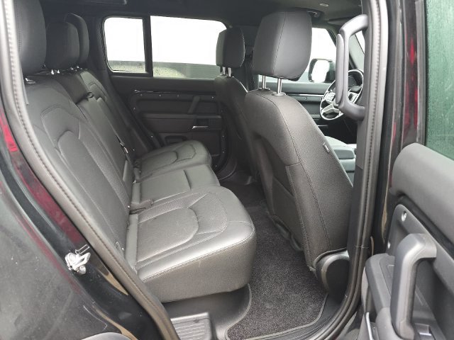 Used 2025 Land Rover Defender 110 S AWD/4WD image 27