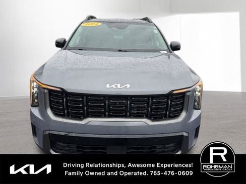 Used 2024 Kia Sorento SX AWD/4WD image 2