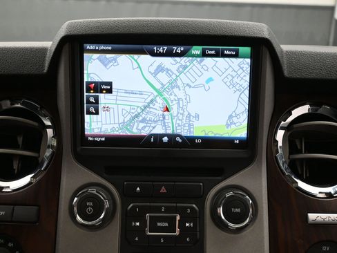 Used 2015 Ford F250 Lariat w/ Lariat Ultimate Package image 29