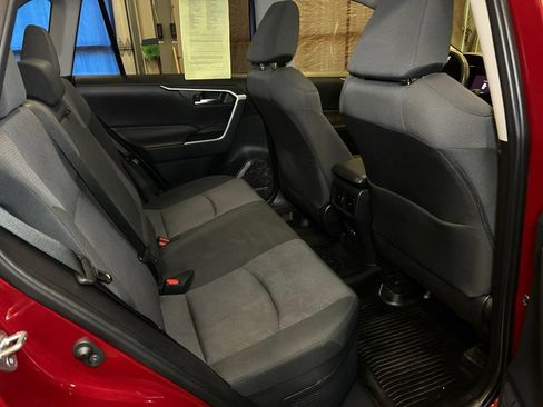 Certified 2023 Toyota RAV4 XLE w/ Convenience Package AWD/4WD image 18
