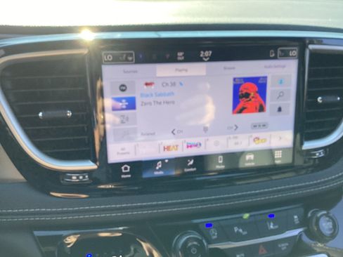 New 2027 Chrysler Pacifica Select FWD image 20