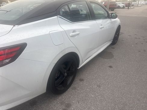 Used 2023 Nissan Sentra SR w/ Midnight Edition Package image 3