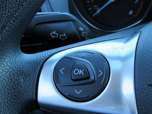 Used 2015 Ford Escape SE w/ Equipment Group 201A image 11