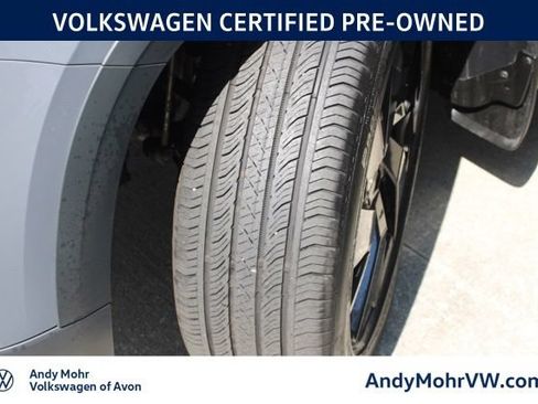 Used 2024 Volkswagen Taos SE AWD/4WD image 13