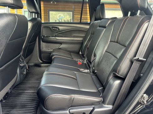 Used 2023 Honda Passport TrailSport image 16