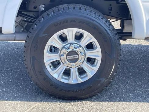 Certified 2020 Ford F250 XLT AWD/4WD image 7
