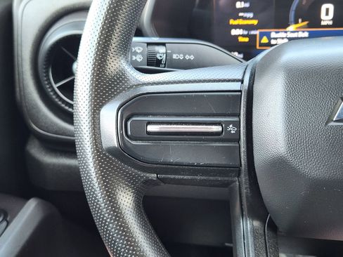 Used 2024 Chevrolet Colorado W/T image 32