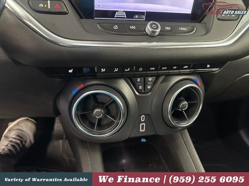 Used 2021 Chevrolet Blazer LT FWD image 26
