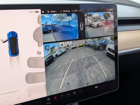 Used 2024 Tesla Model Y 2WD image 24