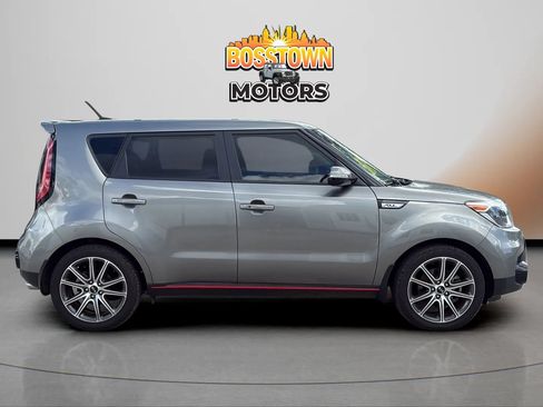 Used 2019 Kia Soul ! FWD image 9