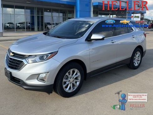 Used 2020 Chevrolet Equinox LT w/ LPO, Floor Liner Package FWD image 1