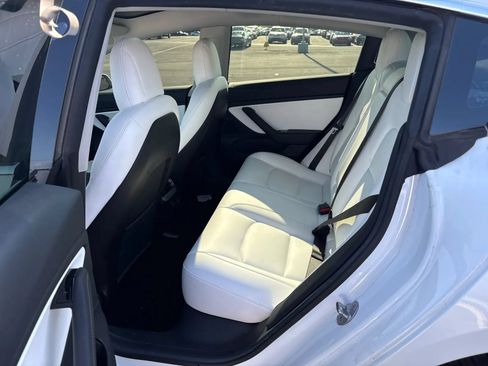Used 2019 Tesla Model 3 Standard Range Plus RWD image 5