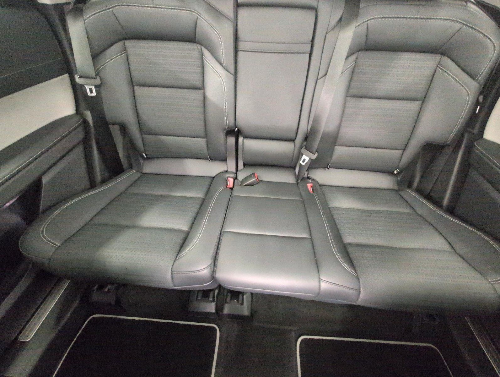 Used 2025 Lincoln Nautilus Reserve AWD/4WD image 25