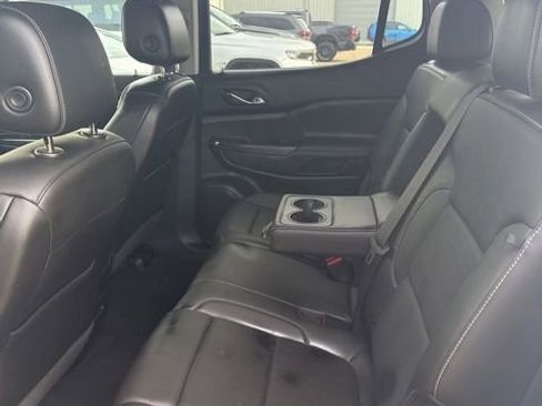 Used 2023 GMC Acadia SLT FWD image 15