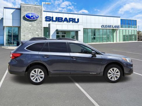 Used 2017 Subaru Outback 2.5i Premium AWD/4WD image 7