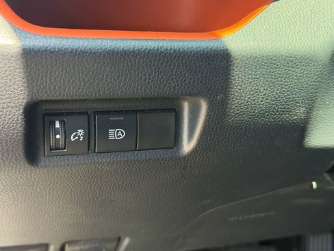 Used 2020 Toyota RAV4 Adventure AWD/4WD image 8