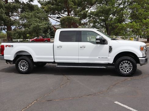 Used 2020 Ford F350 XLT w/ XLT Premium Package AWD/4WD image 3
