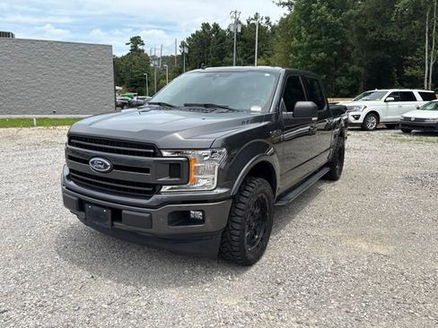 Used 2020 Ford F150 XLT w/ Equipment Group 302A Luxury RWD image 3