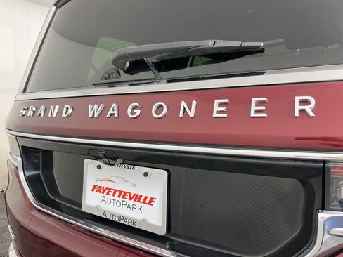 Used 2023 Jeep Grand Wagoneer Series II w/ Flexible Seating Group image 3