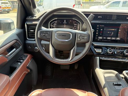Used 2026 GMC Sierra 2500 Denali Ultimate AWD/4WD image 6