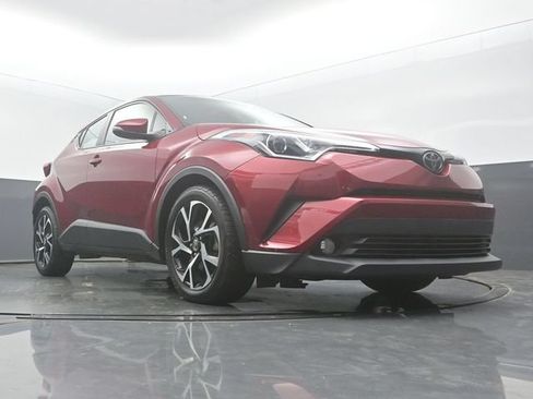 Used 2018 Toyota C-HR XLE FWD image 49
