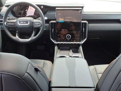 New 2026 GMC Acadia AT4 w/ Luxury Package AWD/4WD image 7