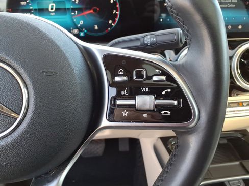 Used 2021 Mercedes-Benz GLA 250 4MATIC image 19